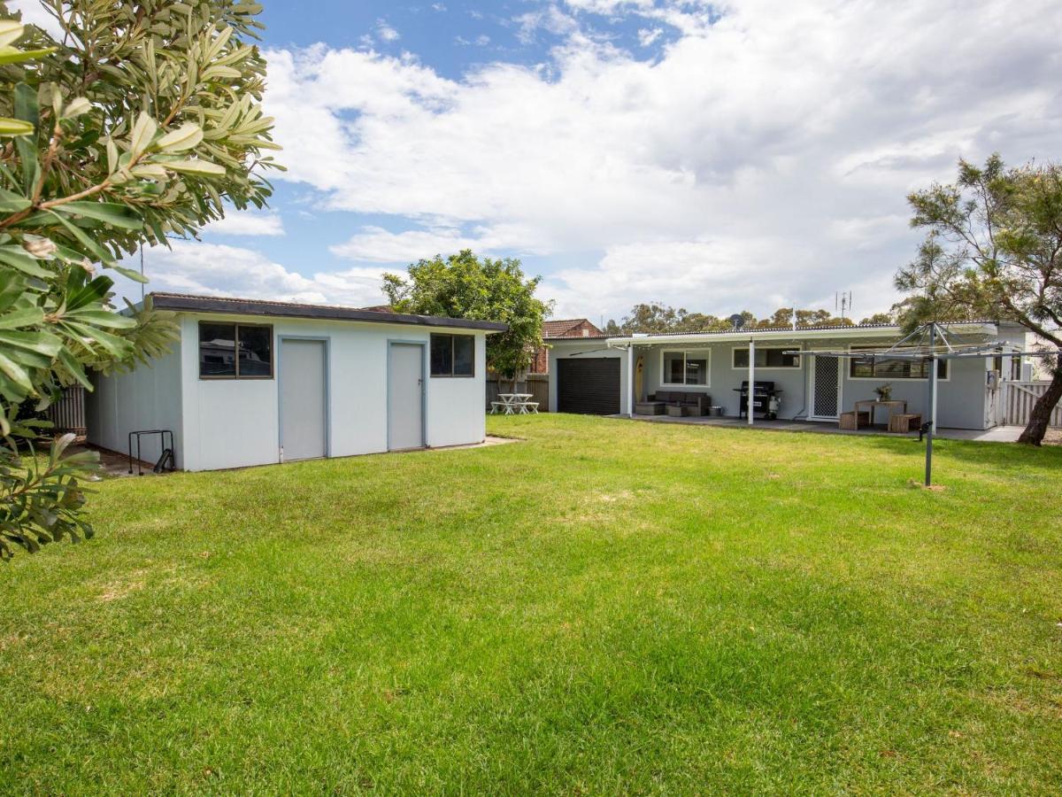 Roskell Retreat Pet Friendly 5 Mins Walk To Holiday home Callala Beach