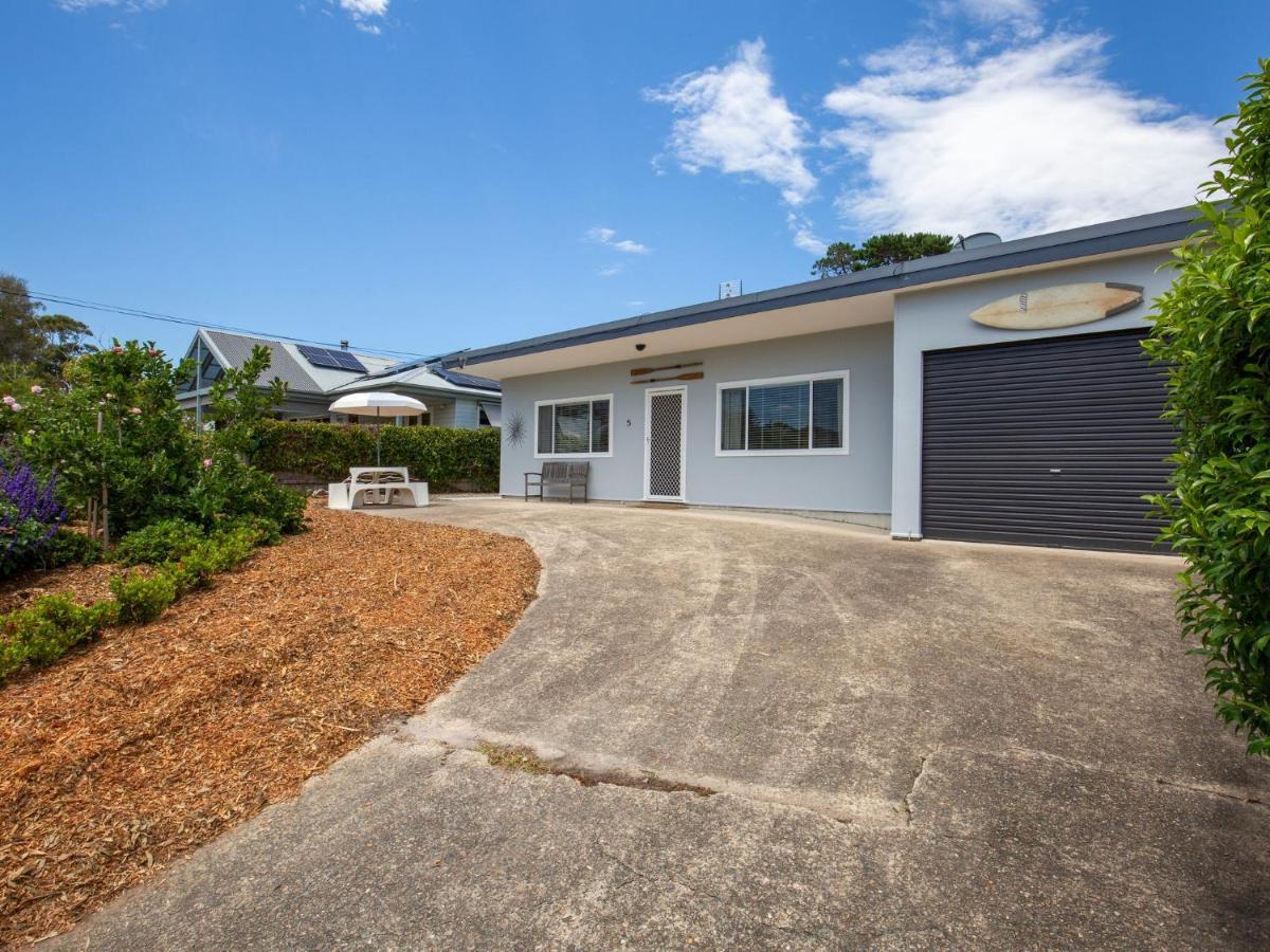 Roskell Retreat Pet Friendly 5 Mins Walk To Callala Beach