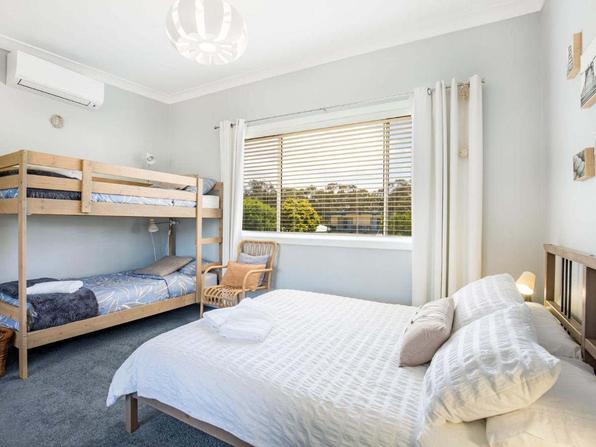 Roskell Retreat Pet Friendly 5 Mins Walk To Callala Beach