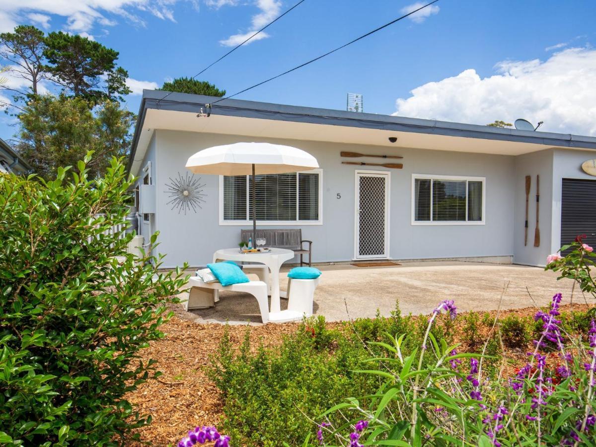 Roskell Retreat Pet Friendly 5 Mins Walk To Callala Beach